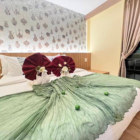 The Chilli By Golden Ray Hotell Patong Exteriör bild