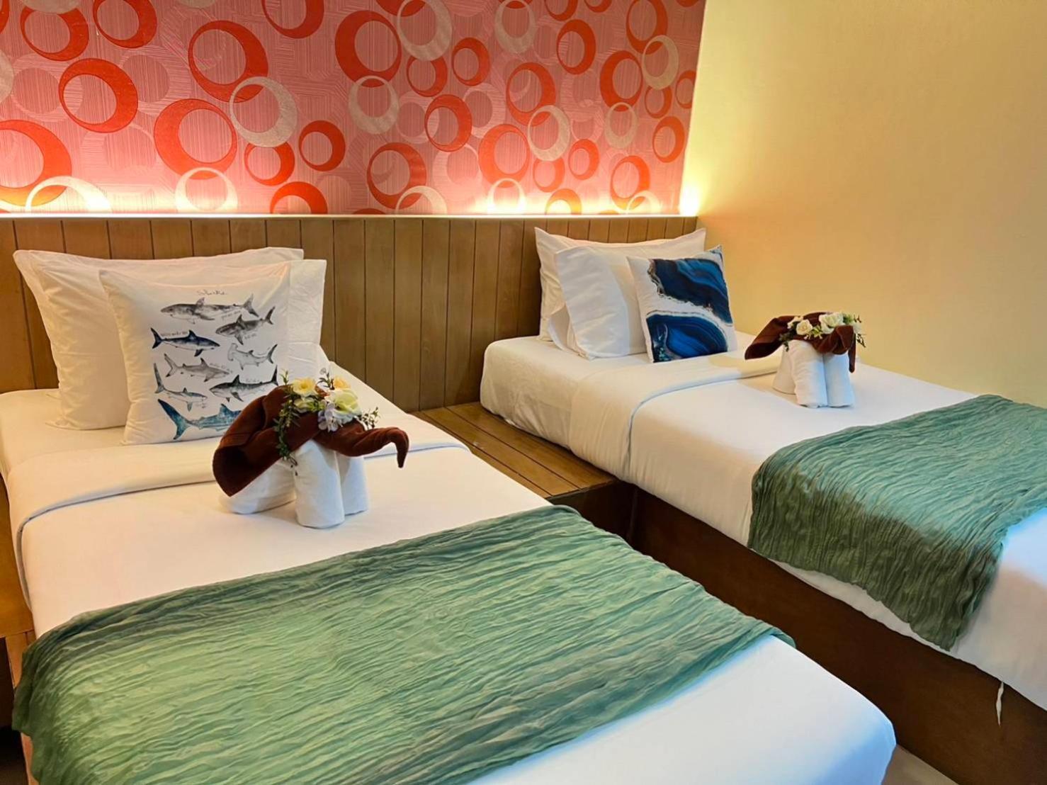 The Chilli By Golden Ray Hotell Patong Exteriör bild